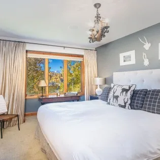 aspen ridge mountain village primary suite