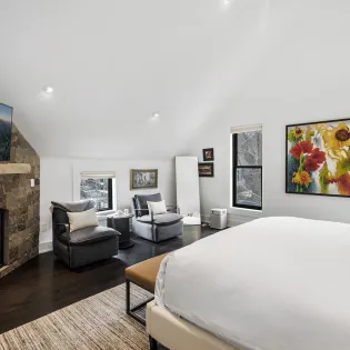 5.0 first chair oak telluride primary suite6