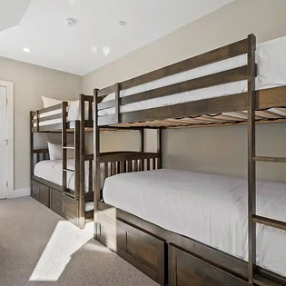 5.0 gold belt telluride bunk room