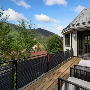 5.0 north aspen telluride living room balcony3