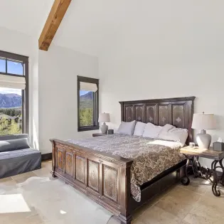5.0 telluride knolltop retreat primary suite 