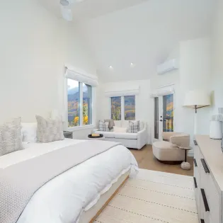 5.0 telluride lorian rise primary suite