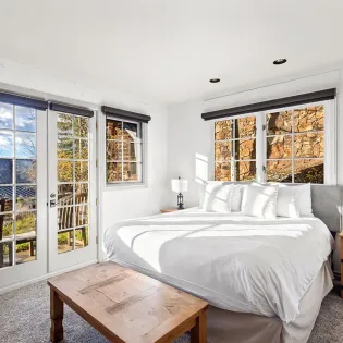 5.0 telluride sunlit snow primary