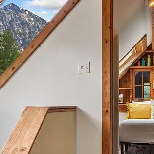5.0 telluride town charm primary suite1