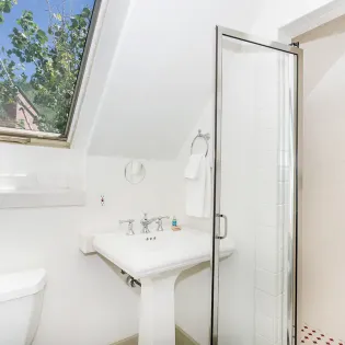 5.01 primary bedroom diamondtooth telluride   8 
