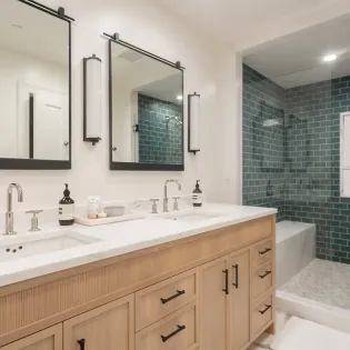 5.01 telluride lorian rise primary bath