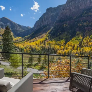 5.02 telluride brial veil retreat primary balcony