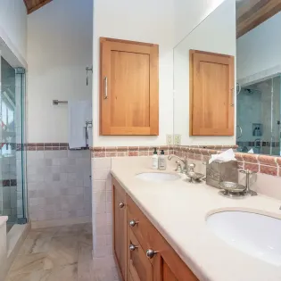 5.02 telluride celestial peaks guest one bath