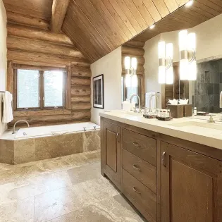 5.03 telluride alpen ridge second level bedroom bathroom 1