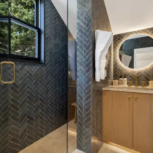 5.03 telluride magic on main primary bath