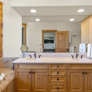5.04 telluride stone timeber guest one bathroom