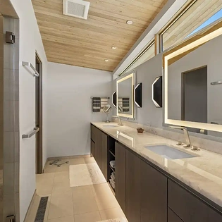 5.07 telluride monteluce primary suite bath1