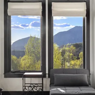 5.08 telluride knolltop retreat primary view
