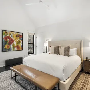 5.1 first chair oak telluride primary suite5