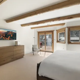 5.1 sky house telluride primary suite 2
