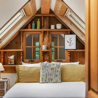 5.1 telluride town charm primary suite2