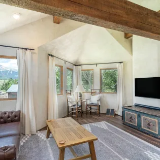 5.2 mountain village vacation rental satisfaction primary suite2