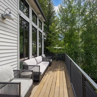 5.2 north aspen telluride living room balcony1