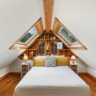 5.2 telluride town charm primary suite3
