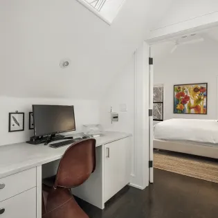 5.3 first chair oak telluride upper hall3