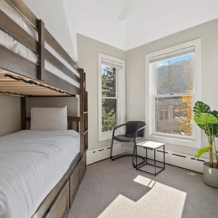 5.3 gold belt telluride bunk room
