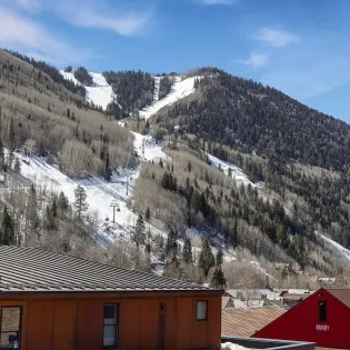 5.6 sky house telluride primary suite deck 2