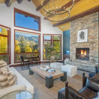 6.0 evergreen telluride living room