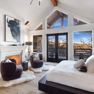 6.0 saison cinq mountain village primary suite2 1