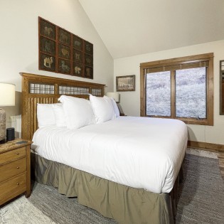 MV Terraces  guest bedroom