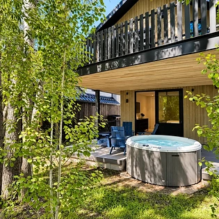 6.01 telluride maison cornet hot tub1