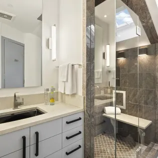 6.04 telluride ore light loft guest bathroom