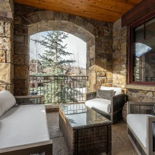 6.1 mountain village elkstone retreat guest suite deck