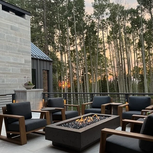 6.6 telluride lone star lodge patio bbq firepit1