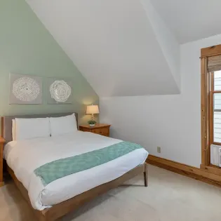 7.0 first light telluride guest bedroom2