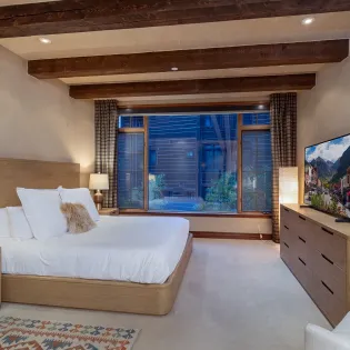 7.0 see forever 121 telluride guest bedroom2 edit