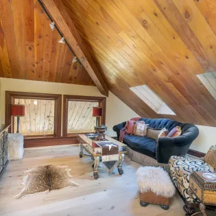 7.0 telluride saison cinq dwelling over kitchen