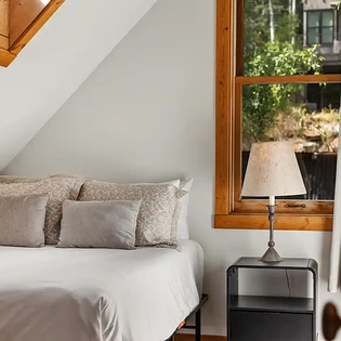 7.0 telluride town charm guest bedroom2 1