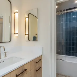 7.01 telluride lorian rise bunk room bath