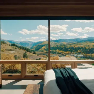 7.01 telluride the lookout guest suite two
