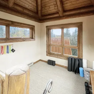 7.02 telluride alpen ridge yoga room 2