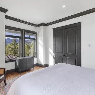 7.02 telluride knolltop retreat guest suite one