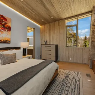 7.06 telluride monteluce primary suite