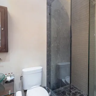 7.1 bear creek west telluride bunk room bathroom