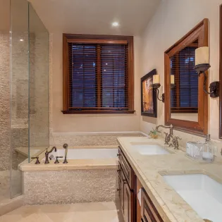 7.2 see forever 121 telluride guest bedroom2 bathroom1