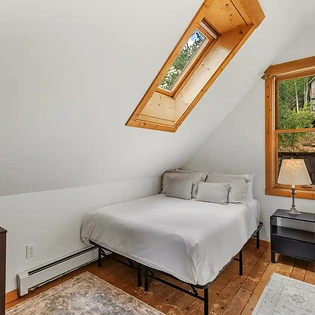 7.2 telluride town charm guest bedroom2 2