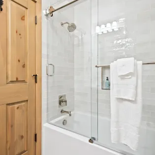 7.20 heritage penthouse telluride guest two bathroom 