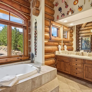 7.4 tristant 117 mountain village primary suite bathroom1