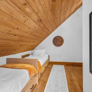 7.5 mountain tranquility telluride loft bedroom 6