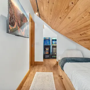7.7 mountain tranquility telluride loft bedroom 3