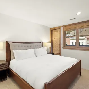 8.0 sky house telluride guest suite3 1